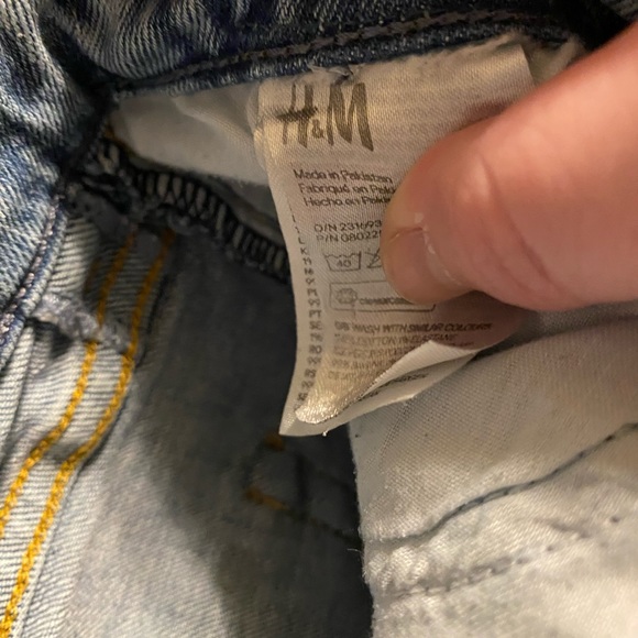 H&M Size 8 Mom Jeans - Picture 4 of 5